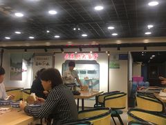 用餐区-老苏州大客堂·苏帮菜·松鼠桂鱼·苏州传统小吃(观前街人民商场店)