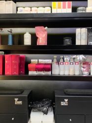 -HAIR CORNER