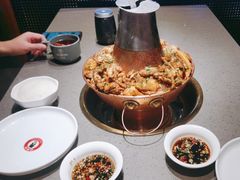 -老佛爷铜炉蛙锅(东门老街店)