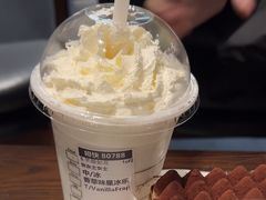 -星巴克臻选(南京金茂览秀城店)