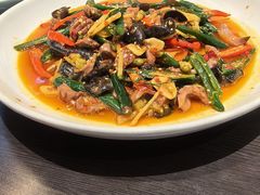 -川流不息·地道川菜·小龙虾(松东路店)