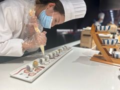 -涨巢·潮玩水疗局