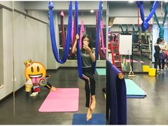 -舞佳舞空中瑜伽馆