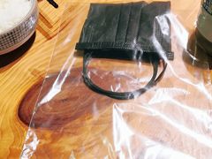 -野山舂·贵州现舂酸汤火锅(鸿通城店)