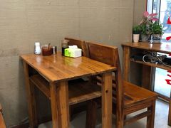 -上海特色小笼店(铁岭路90弄小区店)