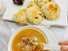 猪蹄汤-锦里小吃街