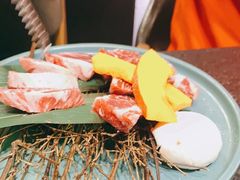 -草家酱蟹炭火烤肉店(珲春南路一店)