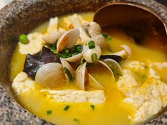 维园特色石锅豆腐-维园悦谱·海派家常菜(乌鲁木齐南路店)