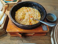 -蜜桃餐厅·伴山(湖滨商业街店)