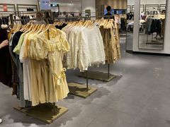 -URBAN REVIVO(佛山南海万达广场店)