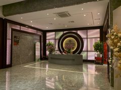 -深圳君逸国际酒店(龙岗横岗塘坑地铁站店)