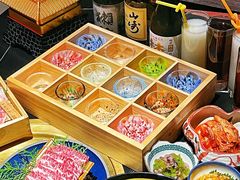 -山川小町·极番烧肉(新地假日广场店)