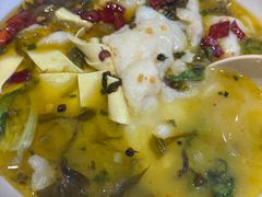 -小六鱼你.下饭酸菜鱼(益田假日广场店)