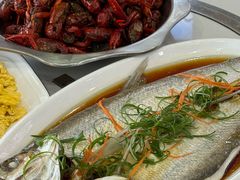 -丹水桥地锅鱼·翘嘴鲌·地方特色全鱼宴(丹江口大坝店)