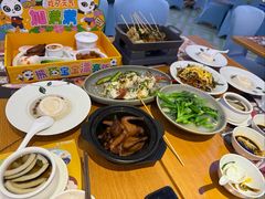 -美食小镇·观赏珍稀鸟类·长隆熊猫酒店