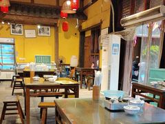 -富正毅三下锅·湘西韵味(天门山索道店)
