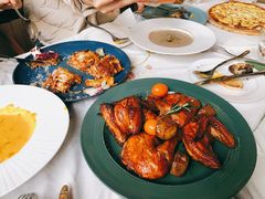 迷迭香蒜味烤春鸡配锅煎土豆块-花·fleur古董西餐厅(西城夜未央店)