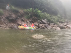 -安吉龙王山峡谷漂流