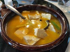 石锅山珍手掰豆腐-泓0871臻选云南菜·味庄