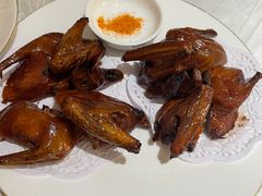 中山妙龄乳鸽-十二粤味·顺德菜·烧鹅点心(五四广场店)