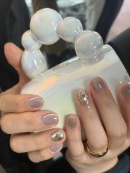 -芊屿芊浔美甲