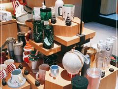 零售区-星巴克(北京中关村北京国际店)