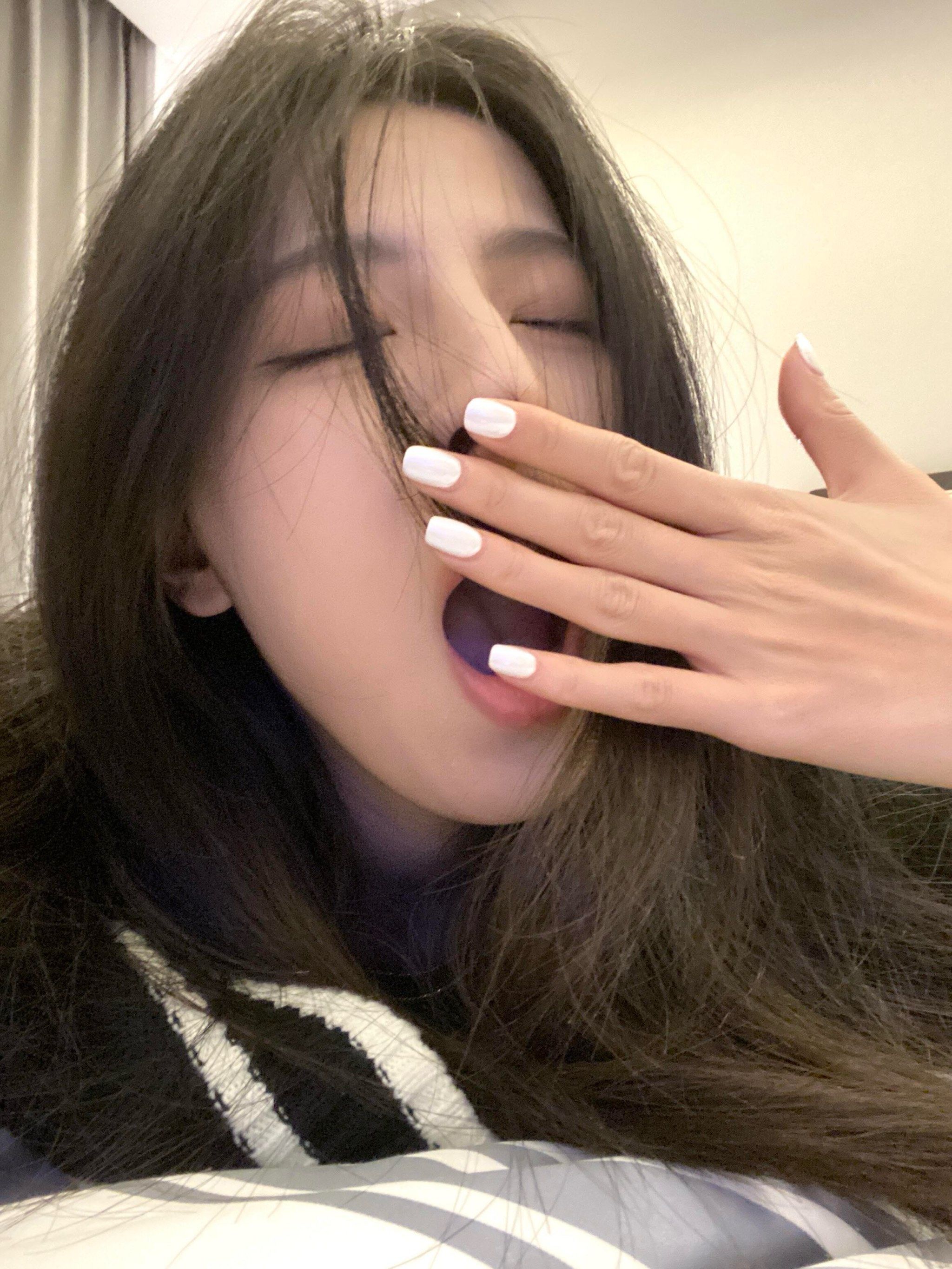 我已经睡一觉了,睡醒三连拍