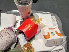 -麦当劳(中山公园龙之梦店)