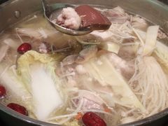 -一席地·本地鸡窝·杭帮鸡火锅(萧山银隆百货店)