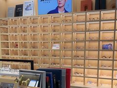 -一代眼镜·蔡司配镜(浦东大拇指广场店)