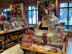 -新华书店(永安路店)