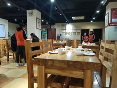 大堂-崔义清鲁菜馆(大明湖店)