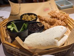 -丁里羊肉小镇(天鹅湖总店)