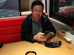 -游园觅食记夜市·小龙虾大排档