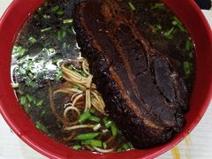 -小龙大肉面馆
