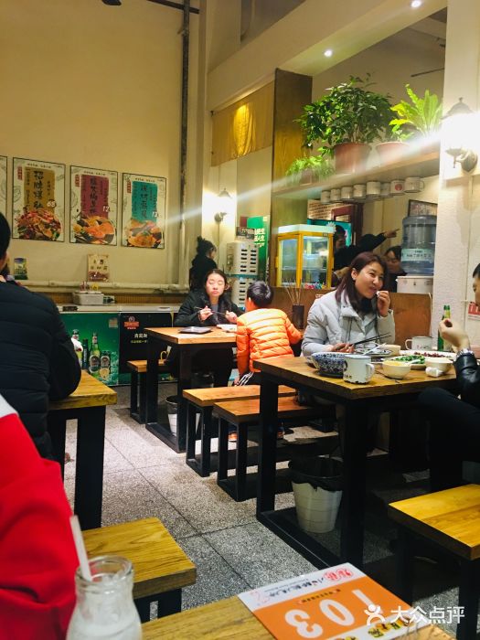 福苗小骆驼烧烤(曲江店)大堂图片