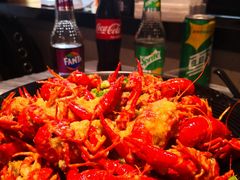 吮指蒜香风味小龙虾-虾易落味(杭州黄龙万科中心店)