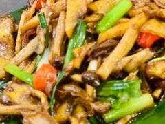 -滇香肴·云南菜蒸汽石锅鱼(云南北路店)