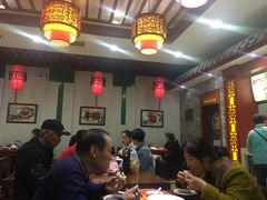 大堂-石头门坎