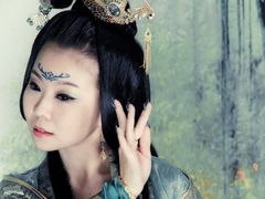 -九月鹰飞汉服摄影工作室