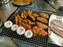 -马路牙子烧烤音乐酒馆(望京店)