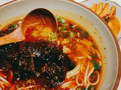 -百春原湖南牛肉粉(百联世纪店)