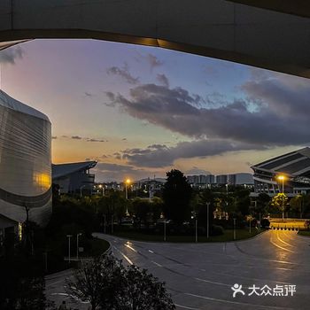 微风吹过｜福州大学城艺术中心