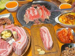 -唯成•韩国炭火烤肉 유성고기