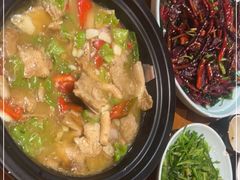 -老滇山寨•云南特色菜•地方菜•民族风情歌舞表演(金碧店)