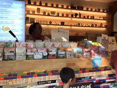 -猫的天空之城概念书店(苏州平江店)