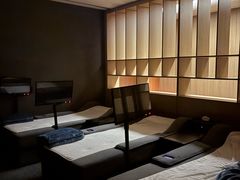 -涨巢·潮玩水疗局