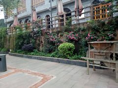 -楠柏弯休闲山庄(梨花溪店)