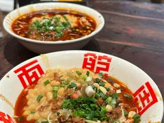-周小波重庆小面·重庆名小吃(邹容路店)