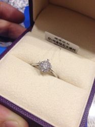 -威德钻石-克拉钻大本营(南京东路店)